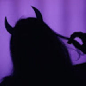 Meet your Posher, Ax